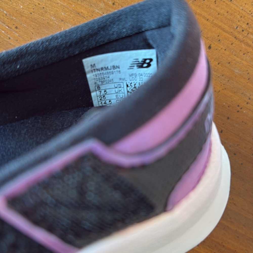 New Balance sneakers 🌻 - Picture 7 of 9